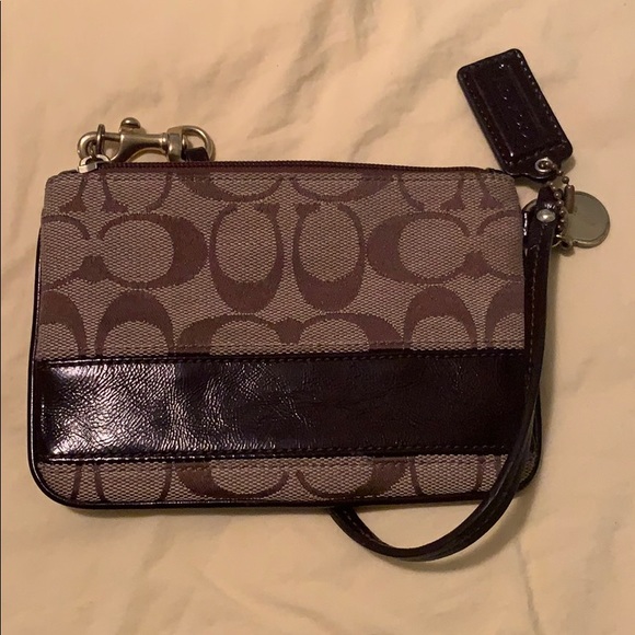 Coach wristlet - Picture 3 of 3